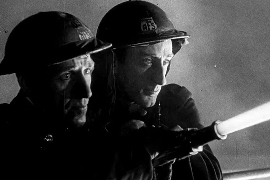 Fires Were Started (1943)

Tüm Zamanların En İyi İngiliz Savaş Filmleri