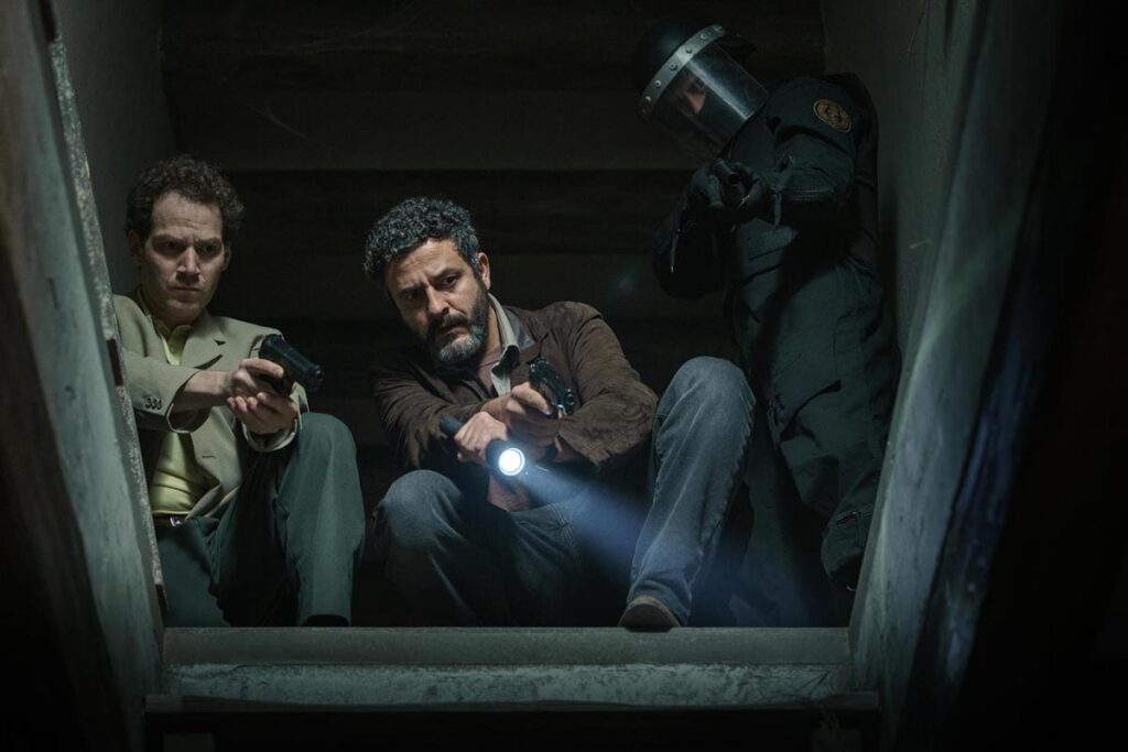 Tarikat dizileri arasında Feria: The Darkest Light (2022)