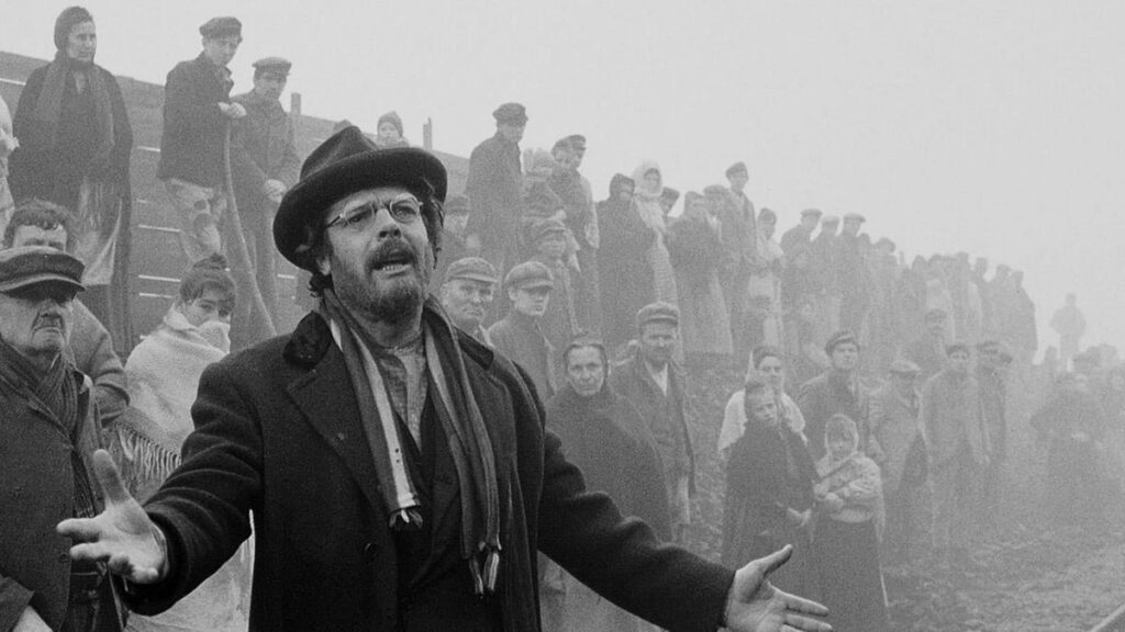 The Organizer (1963) filminde Marcello Mastroianni ve tekstil işçileri