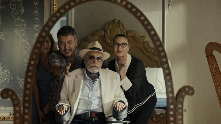 Netflix’te Şu Anda Bulunan En İyi Komedi Filmleri