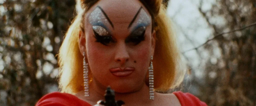 Pink Flamingos filminde Divine'ın canlandırdığı Babs Johnson