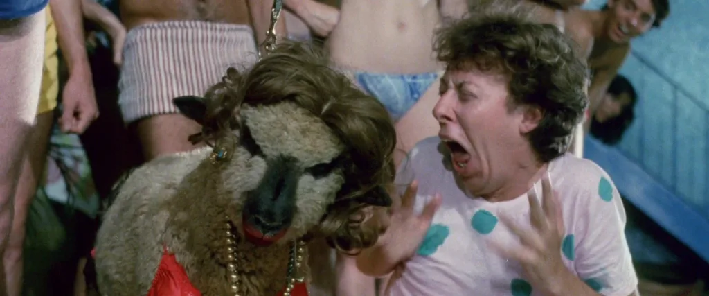 Trash Filmler - The Toxic Avenger filminde zehirli atık kazasının ardından Toxie