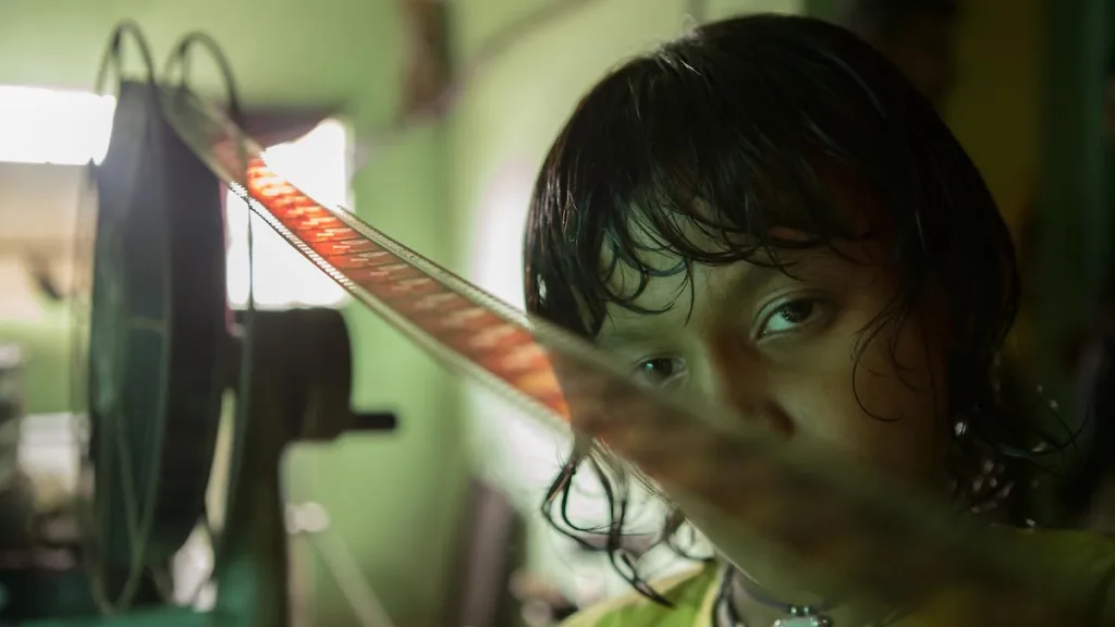 Last Film Show (2021) filminde Samay ve eski film projektörü