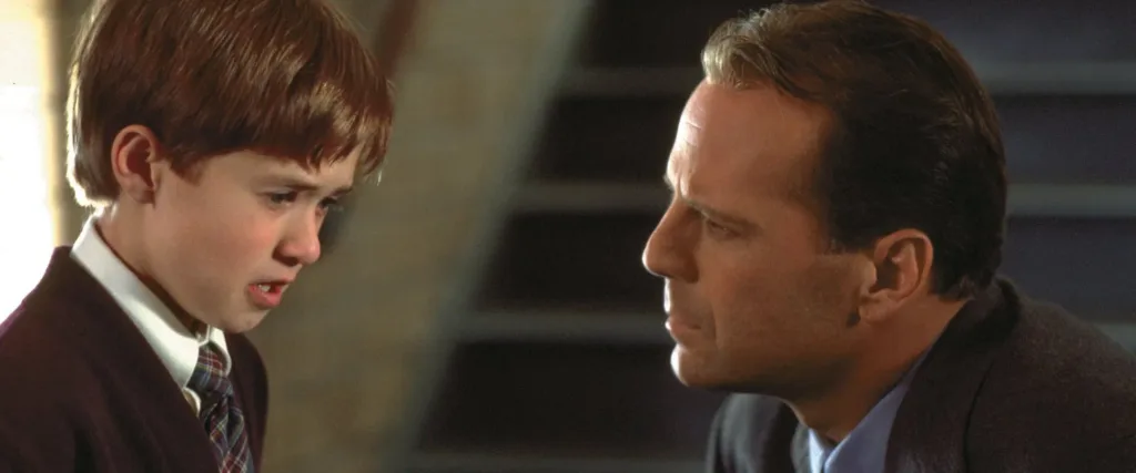 The Sixth Sense (1999) – en iyi ters köşe filmleri